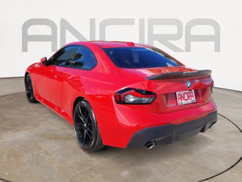 Used 2024 BMW 230i Coupe w/ Convenience Package RWD image 9