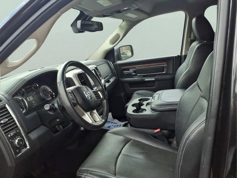 Used 2018 RAM 1500 Laramie image 11