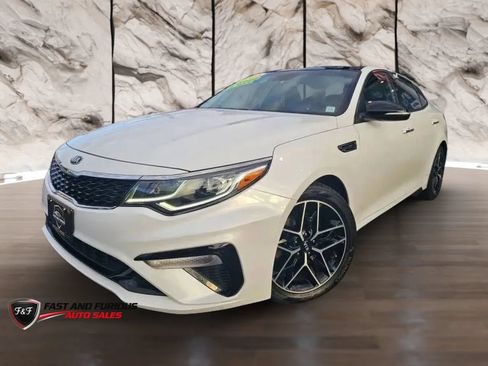 Used 2020 Kia Optima SE FWD image 2