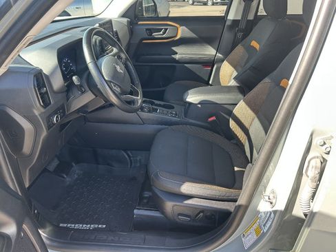 Used 2023 Ford Bronco Sport Badlands image 10