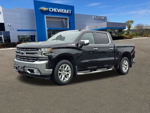 Used 2021 Chevrolet Silverado 1500 LTZ w/ LTZ Premium Package AWD/4WD image 34