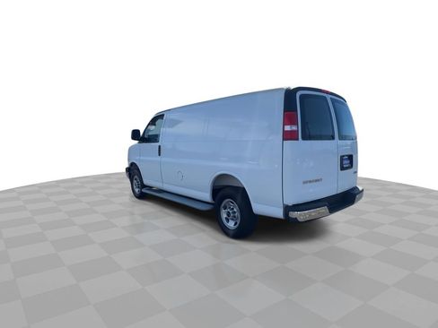 Used 2025 GMC Savana 2500 w/ Driver Convenience Package RWD image 6