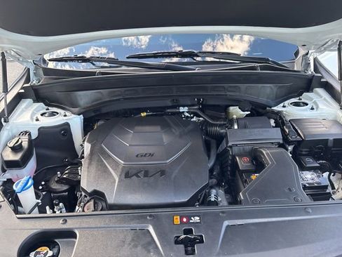 Used 2025 Kia Telluride S AWD/4WD image 41