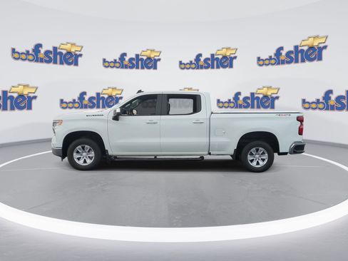 Certified 2022 Chevrolet Silverado 1500 LT w/ LPO, Dark Essentials Package image 5