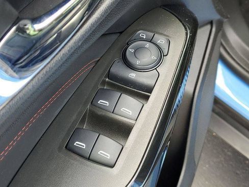 Certified 2024 Chevrolet Trax RS w/ Sunroof Package FWD image 22