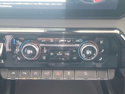 Used 2023 GMC Sierra 1500 AT4 w/ AT4 Premium Package AWD/4WD image 21