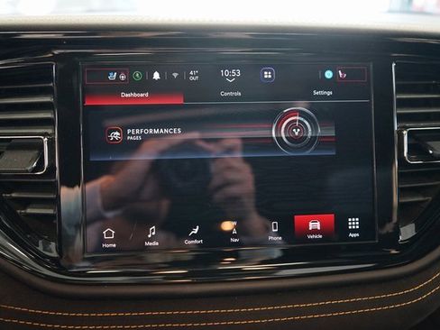 Used 2023 Dodge Durango R/T w/ Hemi Orange Plus Package image 38