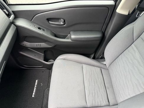 Used 2025 Nissan Frontier S w/ S Utility Package image 28
