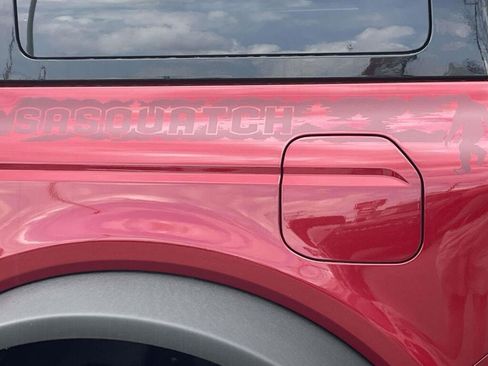 New 2025 Ford Bronco Badlands w/ Sasquatch Package AWD/4WD image 15