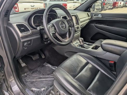 Used 2018 Jeep Grand Cherokee Limited image 23