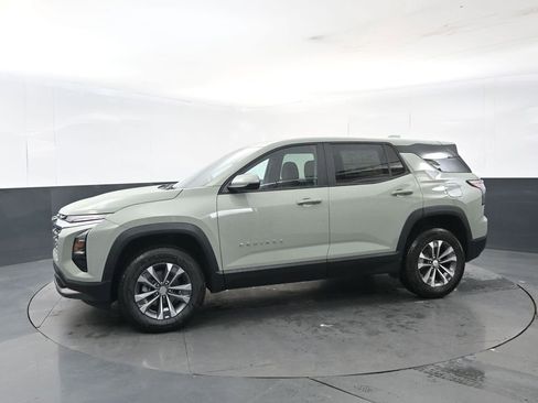 New 2026 Chevrolet Equinox LT image 2