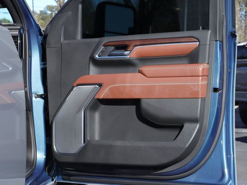 Used 2026 GMC Sierra 3500 Denali Ultimate image 28