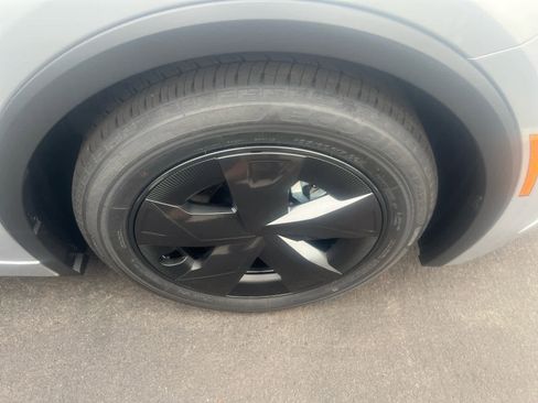 New 2026 Toyota Prius SE image 4