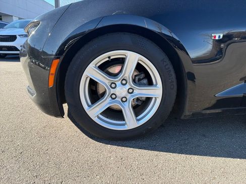 Used 2021 Chevrolet Camaro LT image 35