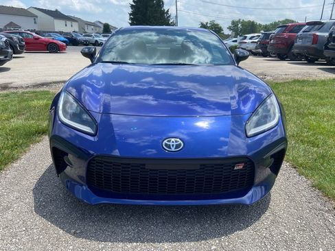 Used 2024 Toyota GR86 Premium RWD image 8