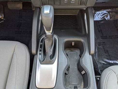 Used 2024 Nissan Frontier SV AWD/4WD image 9