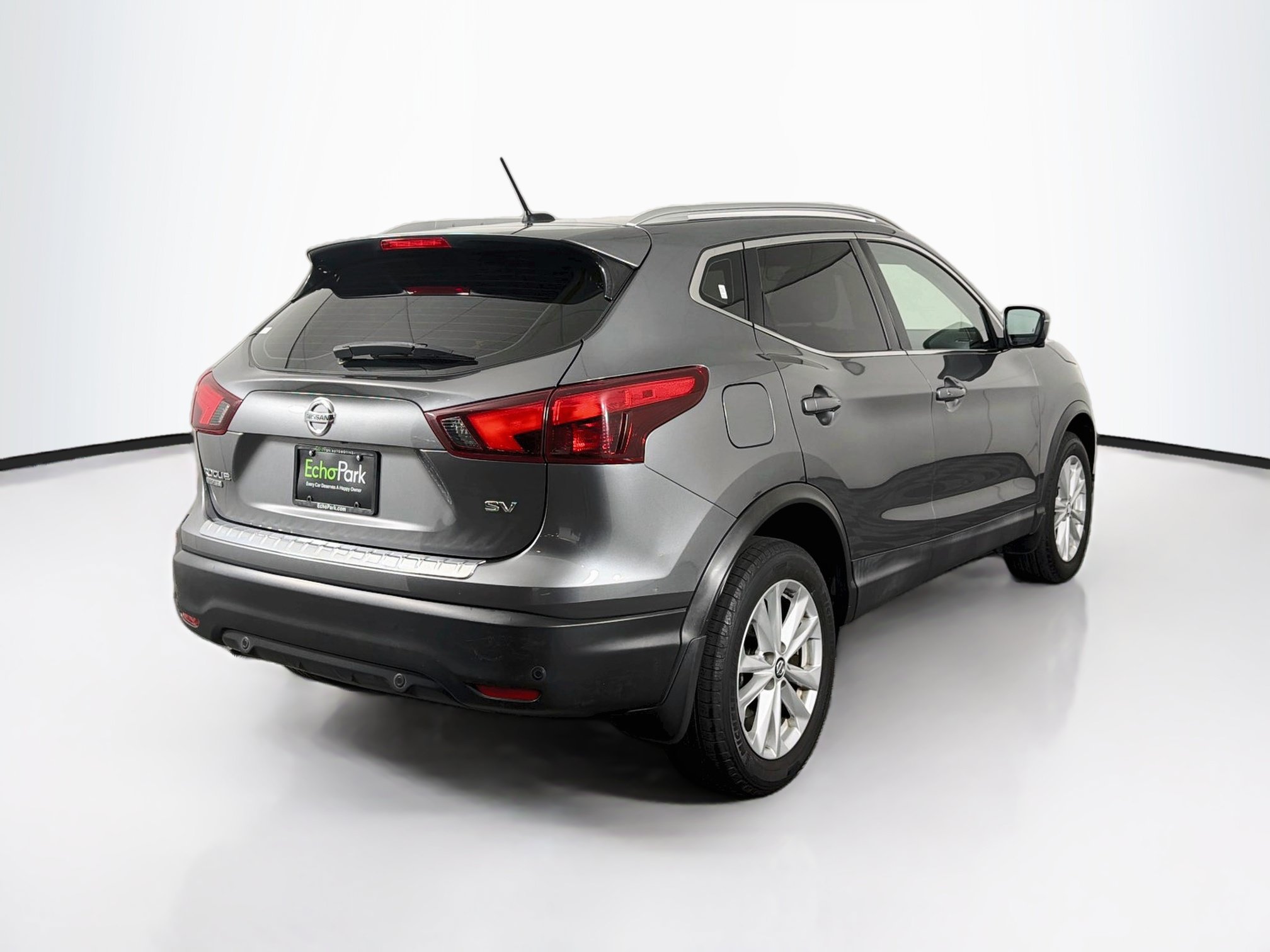 Used 2019 Nissan Rogue Sport SV w/ Technology Package FWD image 9