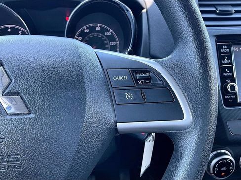 Used 2025 Mitsubishi Outlander Sport ES AWD/4WD image 19