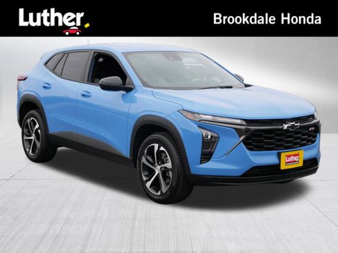 Used 2024 Chevrolet Trax RS w/ Driver Confidence Package FWD image 1