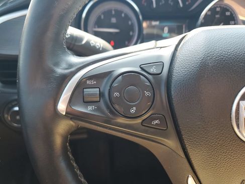 Used 2019 Buick Envision Essence FWD image 21