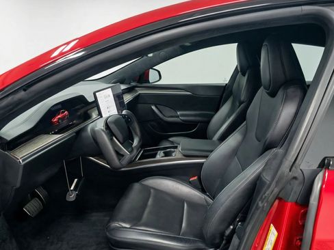 Used 2021 Tesla Model S Plaid image 12