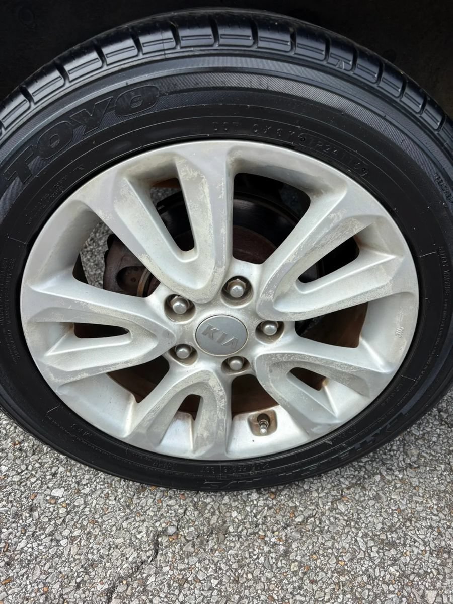 Used 2012 Kia Soul + FWD image 22