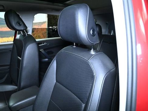 Used 2019 Volkswagen Tiguan SE w/ Panoramic Sunroof Package image 21