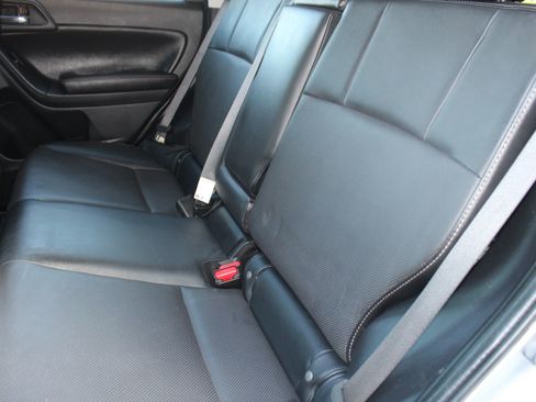 Used 2016 Subaru Forester 2.5i Limited image 12