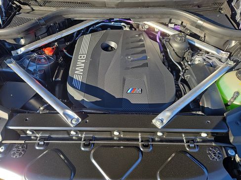 New 2026 BMW X6 xDrive40i w/ Climate Comfort Package image 11