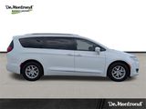 Used 2020 Chrysler Pacifica Touring-L image 4