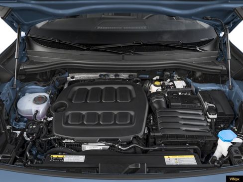 New 2025 Volkswagen Tiguan SE image 10