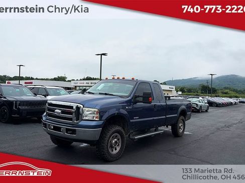 Used 2005 Ford F250 XLT AWD/4WD image 4
