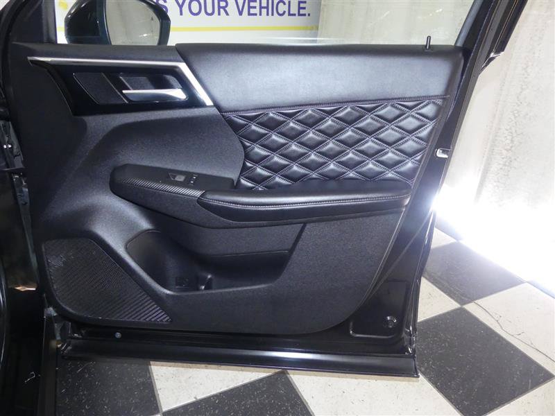 Used 2022 Mitsubishi Outlander SEL AWD/4WD image 26