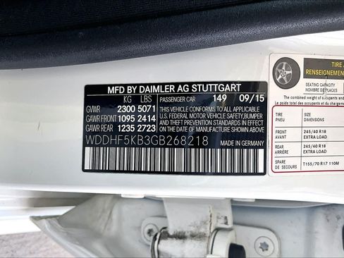 Used 2016 Mercedes-Benz E 350 Sedan image 29