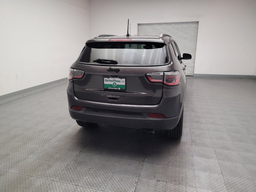 Used 2018 Jeep Compass Limited w/ Navigation Group FWD image 7
