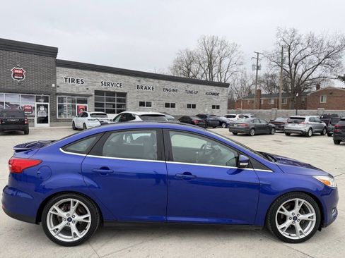 Used 2015 Ford Focus Titanium w/ Titanium Cold Weather Package image 8