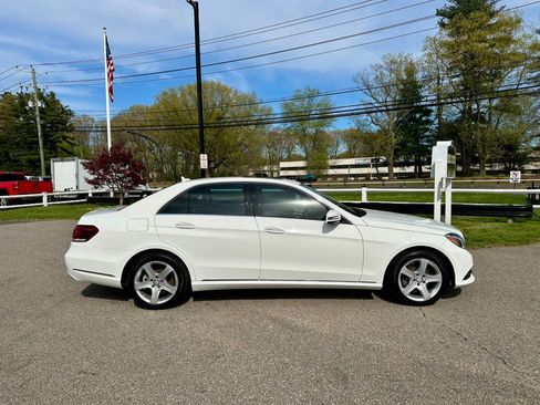 Used 2016 Mercedes-Benz E 350 4MATIC Sedan image 5