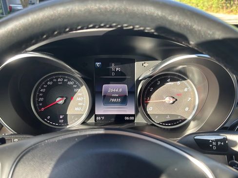 Used 2018 Mercedes-Benz GLC 300 image 9
