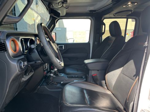 Used 2022 Jeep Gladiator Mojave w/ Cold Weather Group AWD/4WD image 12