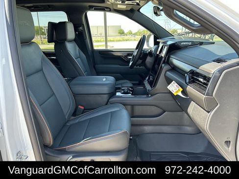 New 2026 GMC Yukon XL AT4 image 24