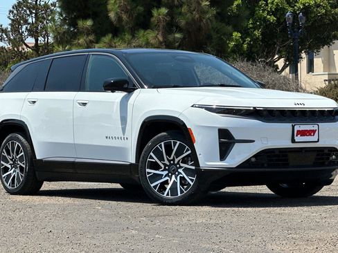 New 2025 Jeep Wagoneer S Limited image 1