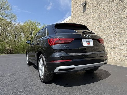 Used 2020 Audi Q3 2.0T Premium w/ Convenience Package AWD/4WD image 6