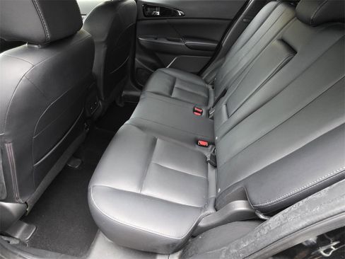 Used 2022 Mitsubishi Eclipse Cross SEL image 12