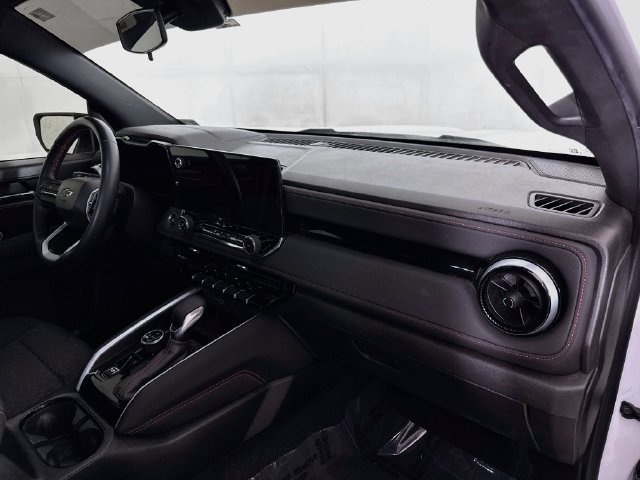 Used 2023 Chevrolet Colorado Z71 w/ Advanced Trailering Package AWD/4WD image 27