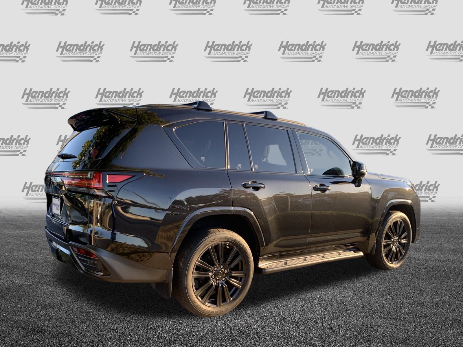 Used 2022 Lexus LX 600 4WD w/ Accessory Package (Z1) image 10
