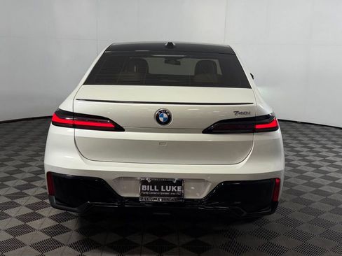 Used 2023 BMW 740i w/ Executive Package RWD image 6