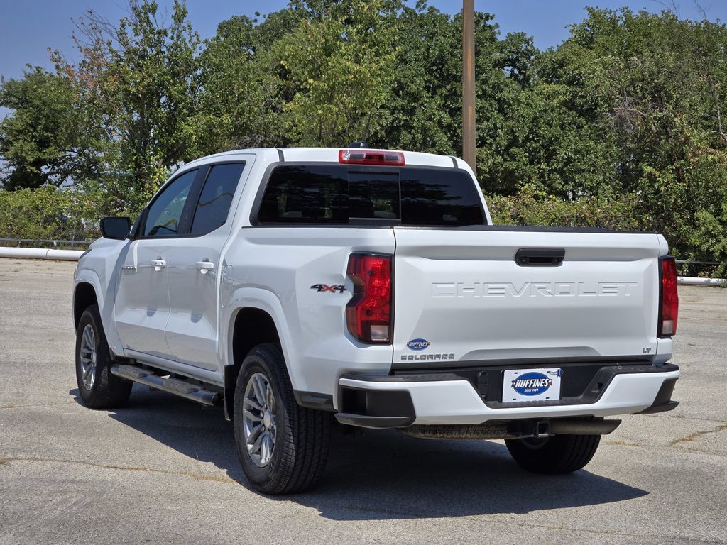 Used 2024 Chevrolet Colorado LT w/ LT Convenience Package II AWD/4WD image 5