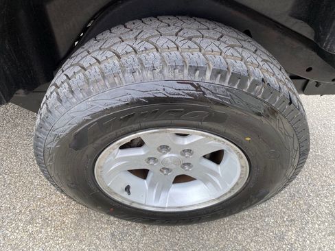 Used 2004 Jeep Wrangler 4WD w/ 30" Tire & Wheel Group image 17