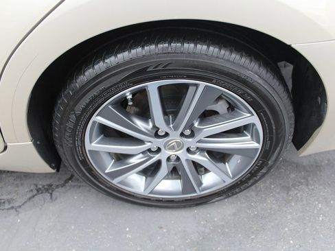 Used 2018 Lexus ES 300h image 15