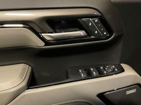 Used 2025 Chevrolet Silverado 1500 ZR2 w/ Dark Appearance Package AWD/4WD image 48